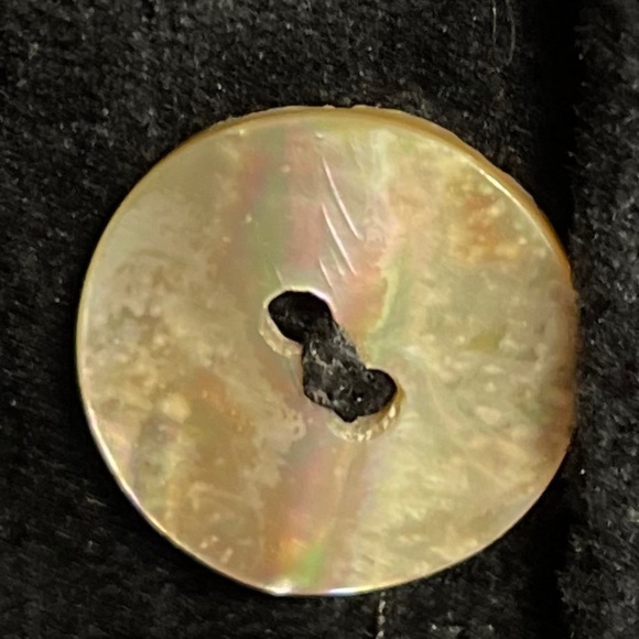 Vintage TALBOTS Black Velvet Jacket Size M Mother of Pearl Buttons - Picture 4 of 4